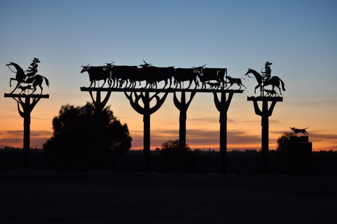 Long Paddock - Cobb Highway Touring Route - QLD Tourism 0