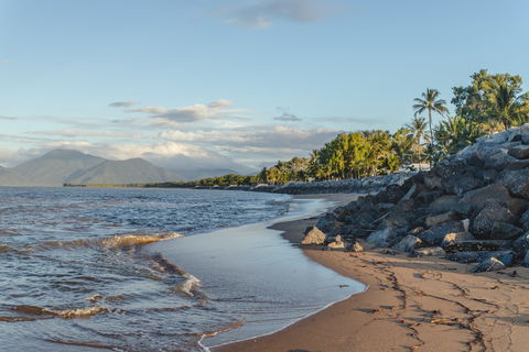Machans Beach - QLD Tourism 0