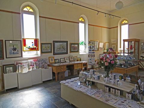 Medika Gallery - QLD Tourism 1