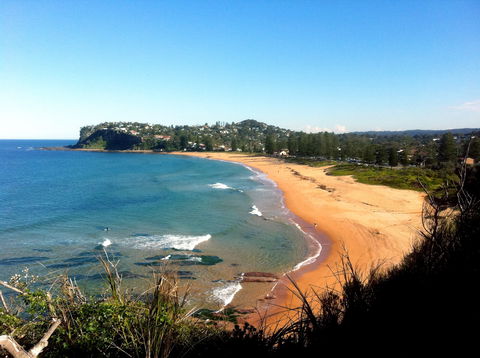 Newport Beach - Queensland Tourism 0