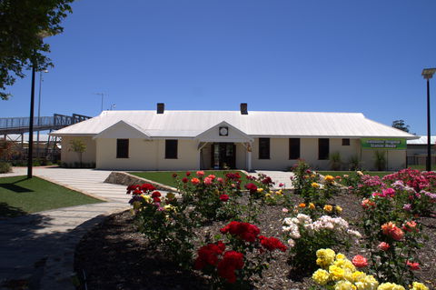 Old Railway Station - QLD Tourism 0