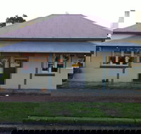 Teddy Bears Downstairs and Grandma's Feather Bed - QLD Tourism