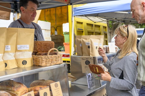 Willunga Farmers Market - Queensland Tourism 1