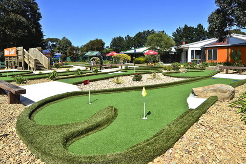 A Maze N Games - QLD Tourism 2