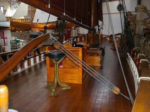 Bass & Flinders Centre - Queensland Tourism 0