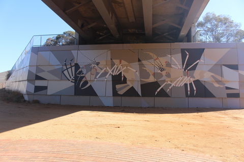 Berri Bridge Mural - Queensland Tourism 0
