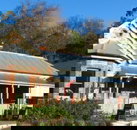 emprades vintage  design - Queensland Tourism