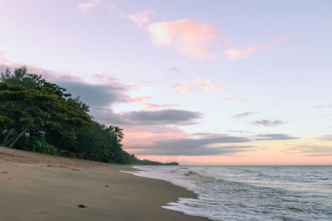 Holloways Beach - Queensland Tourism 1