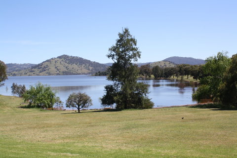 Lake Wyangala - QLD Tourism 1