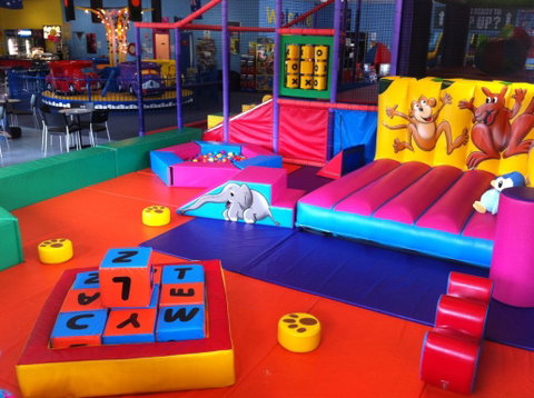 Lollipop's Playland Campbelltown - QLD Tourism 1