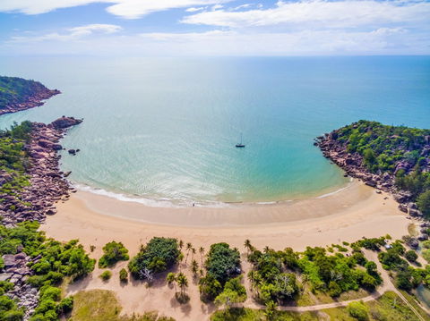 Radical Bay Track - Queensland Tourism 1