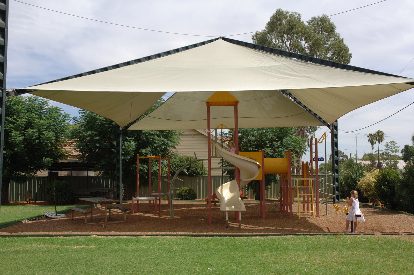 Tottenham NSW QLD Tourism