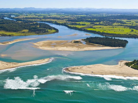 Farquhar Inlet - QLD Tourism 0
