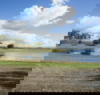 Kinchant Dam - QLD Tourism