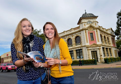 Moree - Queensland Tourism 1