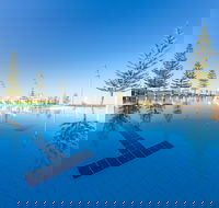 Scarborough Beach Pool - QLD Tourism