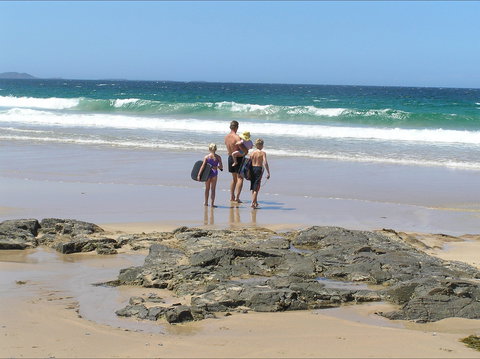Shellharbour North Beach - QLD Tourism 1