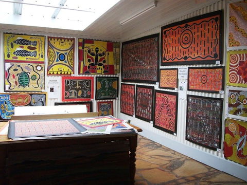 The Stockyard Gallery - Queensland Tourism 0