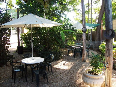 The Stockyard Gallery - Queensland Tourism 1
