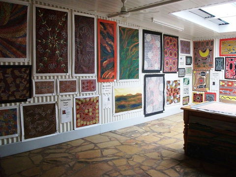The Stockyard Gallery - Queensland Tourism 2