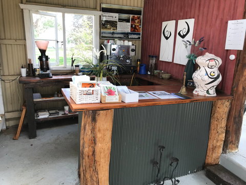 Tin Shed Gallery - QLD Tourism 1