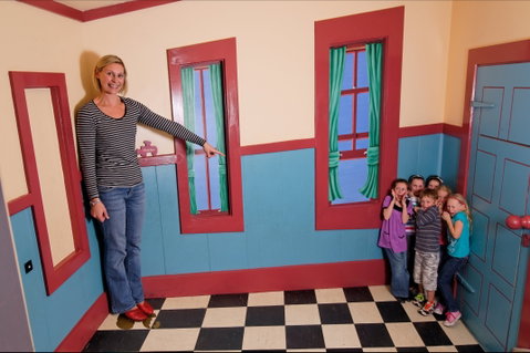 A Maze'N Things - Queensland Tourism 1