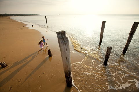 Cowes - QLD Tourism 0