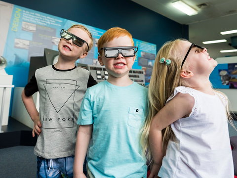 CSIRO Parkes Radio Telescope Visitor Centre - QLD Tourism 2