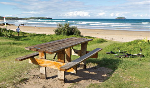 Emerald Beach - QLD Tourism 0