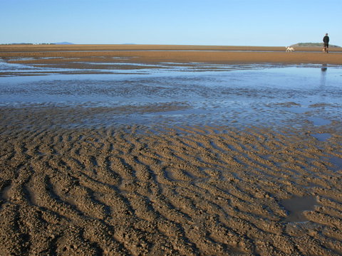Far Beach - QLD Tourism 1