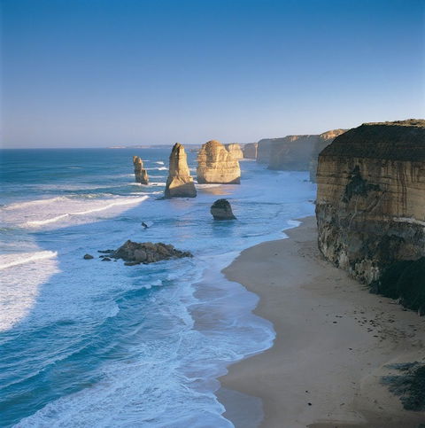 Great Ocean Road - Queensland Tourism 1