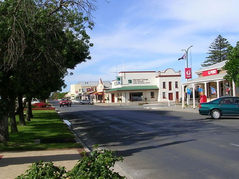 Minlaton - Queensland Tourism 0