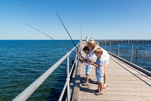 Moonta Bay Jetty - QLD Tourism 1