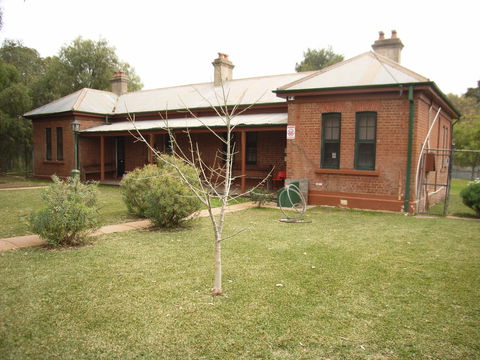Museum Under The Bridge - QLD Tourism 0