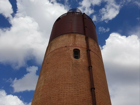 Rutherglen Wine Bottle - QLD Tourism 1