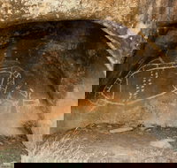 Bunjil Shelter - Stawell - Queensland Tourism