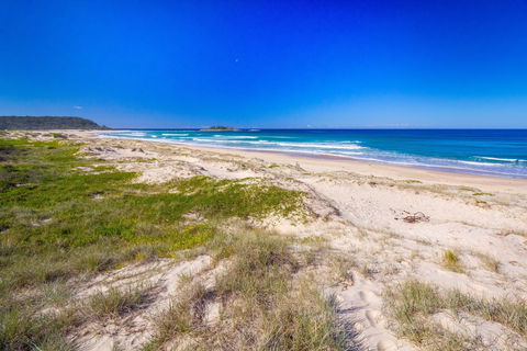 Conjola Lake Ocean Beach - Queensland Tourism 0