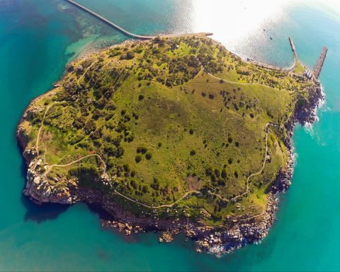 Granite Island Recreation Park - QLD Tourism 1