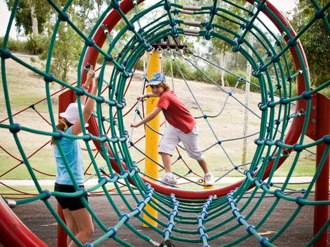 Logan River Parklands - QLD Tourism 2