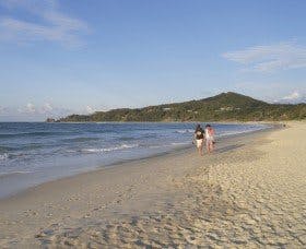 Main Beach Byron Bay - QLD Tourism 0