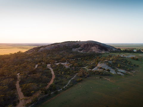 Mount Wudinna - Queensland Tourism 0