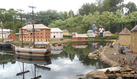 Old Hobart Town Model Village - QLD Tourism 0