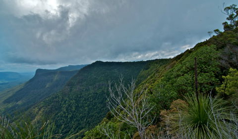 Pinnacle Walk And Lookout - QLD Tourism 0