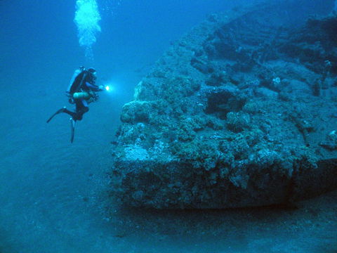 The Zanoni Wreck - Queensland Tourism 0