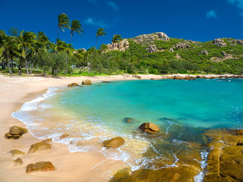 Bowen's Murray's Bay - QLD Tourism 0