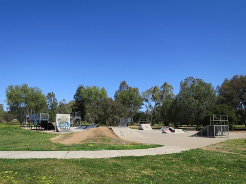 Gunnedah Skate Park - QLD Tourism 0