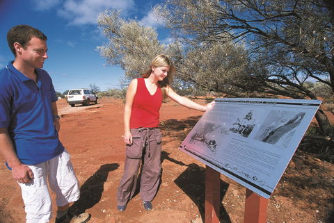 Leonora - Queensland Tourism 1