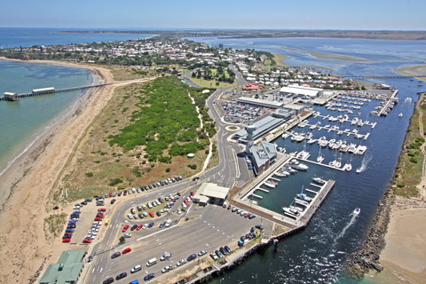 Queenscliff Harbour - QLD Tourism 1
