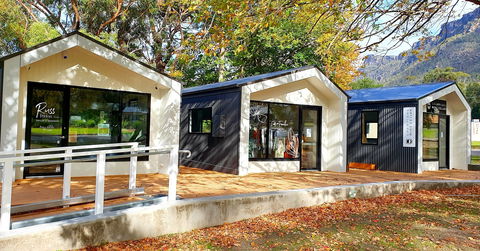 Russ Studios - Queensland Tourism 0