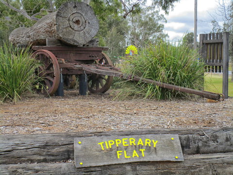 Tipperary Flat - QLD Tourism 0